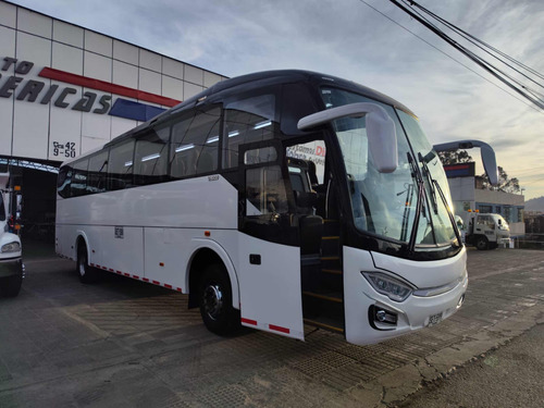 Volvo B7r