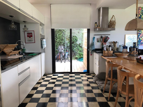 Casa Moderna En Lomas De La Tahona
