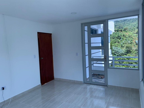 Imagen 4 de 17 de Casa En Arriendo En Cali Felidia Valle. Cod 100854