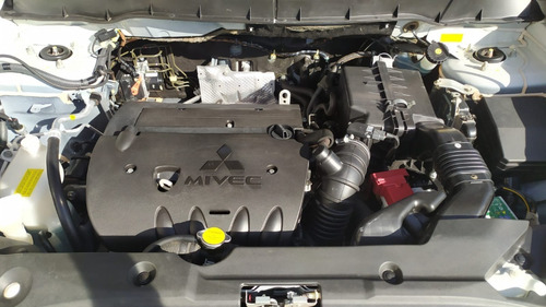 Imagem 7 de 19 de Mitsubishi Asx 17/17 4x2 Gasolina
