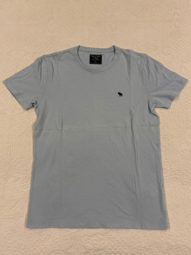 Remera Abercrombie & Fitch (s) Celeste (nueva Sin Etiqueta)
