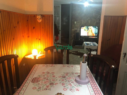 Imagen 2 de 10 de Venta Casa Aguada, 3 Dorm, 1 Baño Y Local Comercial! - Montevideo Aguada