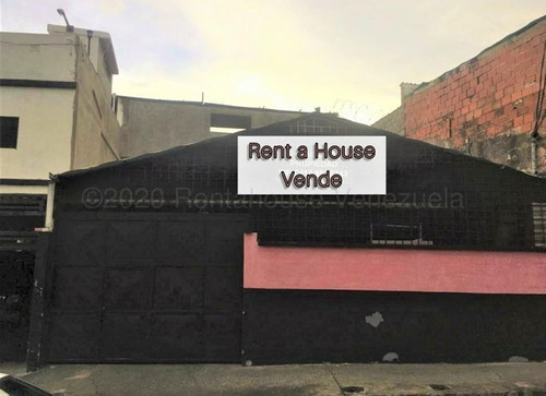Imagen 14 de 14 de Los Chorros. Se Vende Galpón. Cod. 21-7989