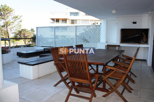 Apartamento En Alquiler, Playa Brava