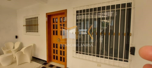 Imagen 3 de 16 de Mk Inmobiliaria C.a. Vende Town House Av. Principal El Limón, Av. Venezuela, Sector Las Mallas, Maracay /04244645060