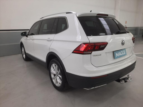 Imagem 6 de 12 de Tiguan 1.4 250 Tsi Total Flex Allspace Comfortline Tiptronic