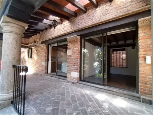 Casa En Venta En  Lacandelaria, Coyoacan