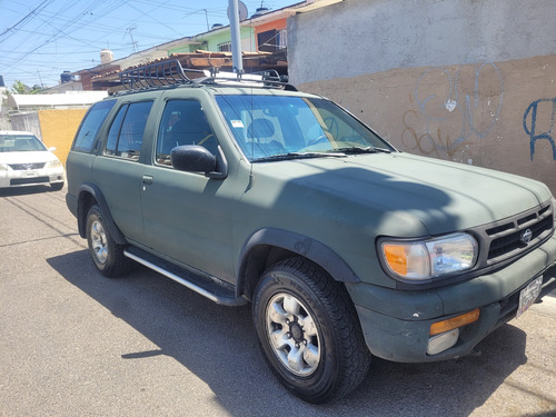 Nissan Pathfinder Le Ee Piel Aa 4x2 At