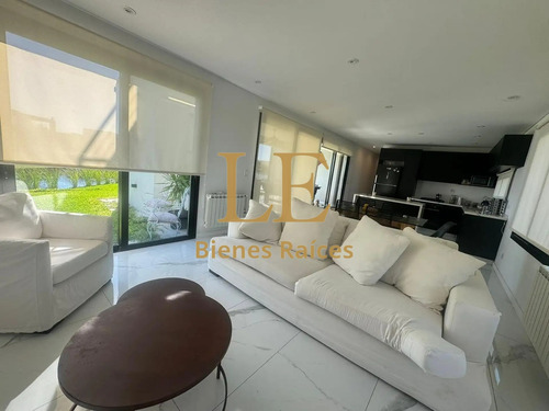 Venta Casa En El Naudir A La Laguna