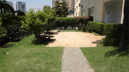 Imagem 15 de 27 de Apartamento Alto Padrão Localizado Em Rua Tranquila Nas Imediações Do Parque Burle Marx - Reo369497