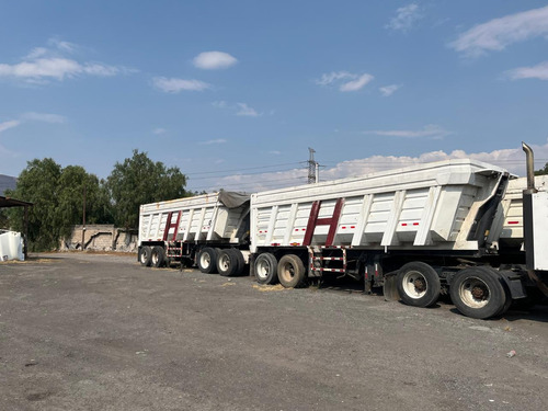 Vilchis - Volteos Modelo Pegaso, 26 Y 32 Mt3, Neumáticas