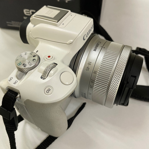 Cámara Canon Eos R50 Kit 15-45 Como Nueva Como Nueva Bien Cuidada