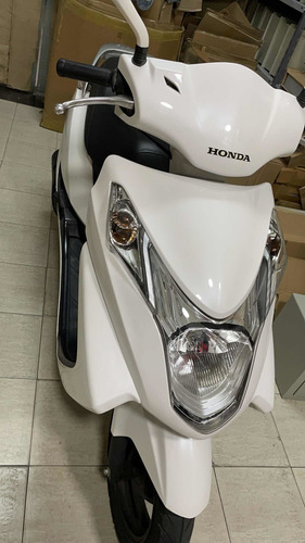 Honda Elite 125 Scooter 12000 Km Titular Al Dia Único Dueño