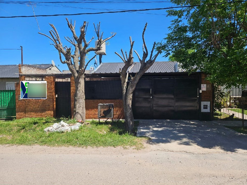 Casa En Venta El Pato Berazategui