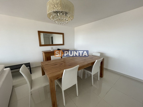 Imagen 10 de 25 de Frente Al Mar, 3 Dormitorios, 2 Baños, En Venta , Punta Del Este