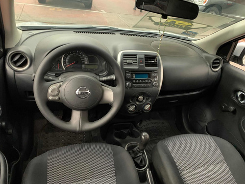 Imagen 7 de 14 de Nissan March 1.6 Sense Std 5 Vel Ac 2017