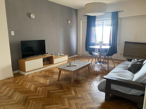 Venta 5 Ambientes En Centro De Comodoro A 3 Cuadras Del Mar