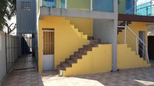 Imagem 2 de 9 de Casa Sobreposta Na Praia À 800 Metros Do Mar, No Bairro Palmeiras, Em Itanhaém, Aceita Entrada E Parcelas