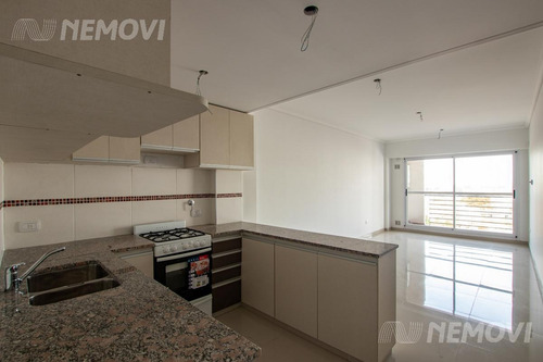 Imagen 19 de 30 de Hermoso Departamento 3 Ambientes Con Balcón - Parque Avellaneda