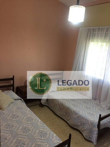 Casa En Venta En Atlántida, Excelente Ubicación.-