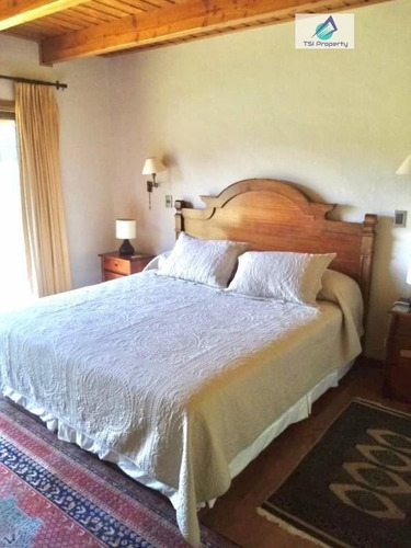 Casa En Venta De 5 Dorm. En Rancagua