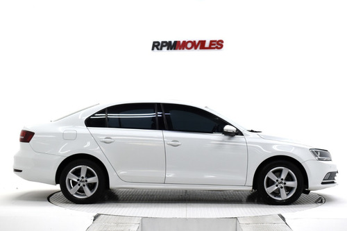 Volkswagen Vento 2.5 Luxury Dsg 2016 Rpm Moviles