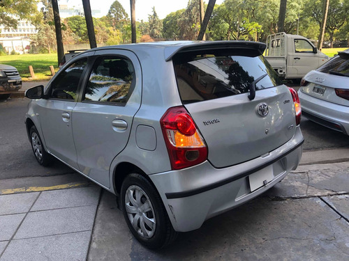 Toyota Etios 1.5 Sedan Xs 2015