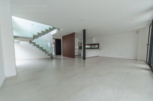 Imagen 8 de 25 de Casa En Venta En Los Castaños - Nordelta