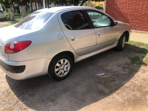 Peugeot 207 1.4 Sedan Xs