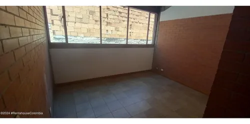 Comercial En San Cristobal Norte Rah Co: 25-525