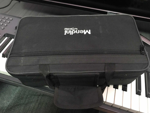 Imagen 4 de 6 de Clarinete En Bb Marca Mendini By Cecilio