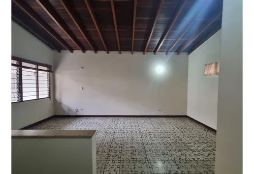 Casa En Venta 2do Piso 2 Niveles En Floresta Alcazares 140 Mt²