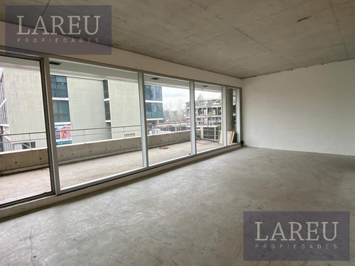 Local En Alquiler De 90m2, Officia Pilar Work