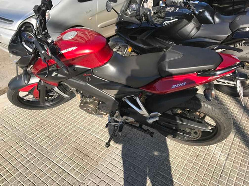 Bajaj Rouser Ns200