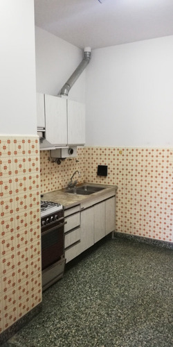 Imagen 9 de 14 de Excelente Propiedad En Block En La Tablada Sobre Crovara
