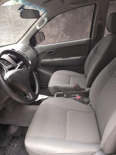 Toyota Hilux (única)