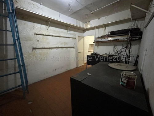 Venta Casa-galpon En Bello Monte 24-20461