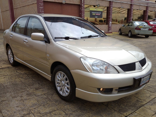Imagen 8 de 18 de Mitsubishi Lancer Touring - Automatica