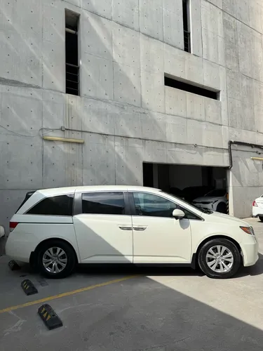 Honda Odyssey 3.5 Touring Mt