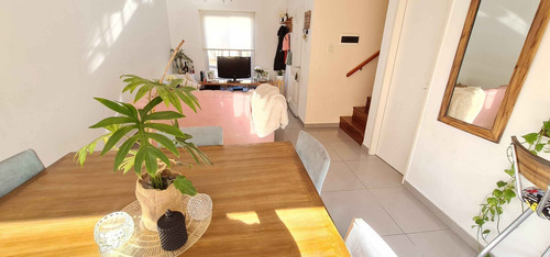 Imagen 1 de 23 de Venta Duplex 4 Amb Con Cochera - Aires De Quilmes