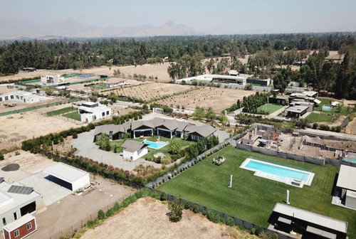 Excelente Terreno En Chicureo En Condominio De Primer Nivel