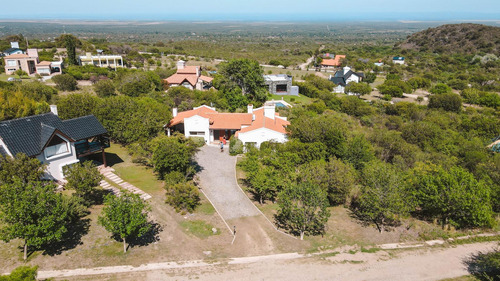 Casa En Venta En Cascadas, 3 Dormitorios A 10min De La Villa De Merlo