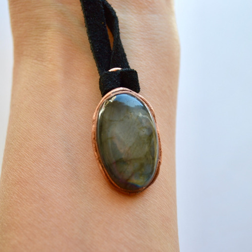 Colgante De Hombre, Piedra Labradorita Grande, Cuero, Cod1