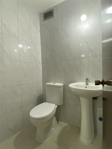 Local Comercial Ricardo Lyon 100 Metro Los Leones