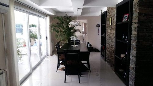 Imagen 3 de 20 de Casa En Venta De 4 Dormitorios En Suite En Valle Escondido, El Balcón !!!