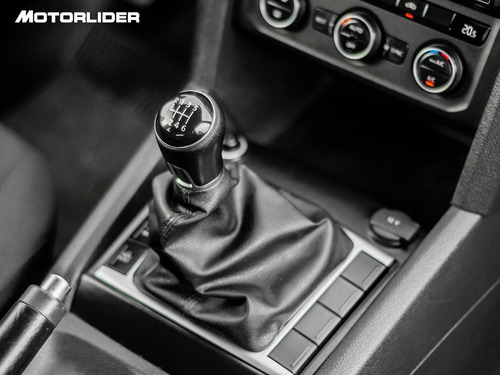 Imagen 10 de 15 de Volkswagen Amarok 2.0 Highline Ex. Full | Permuta / Financia