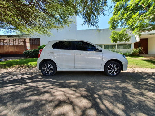 Toyota Etios Hatchback 5p Xls 1.5 Mt