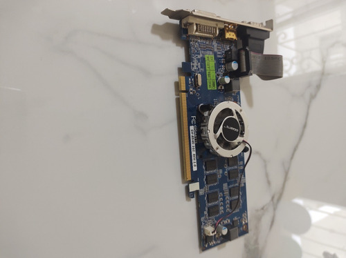 Tarjeta De Video Gigabyte Hd 5450 1gb Ddr3 Pci-e 2.1 64 Bit