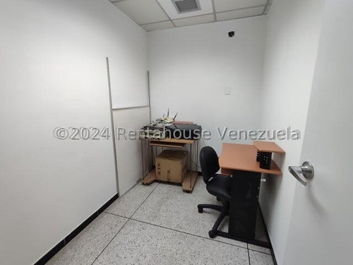 Rentahouse Alquila Clinica Odontologica Equipada En Plena Av.bolivar De Valencia Carabobo Lf25-3310
