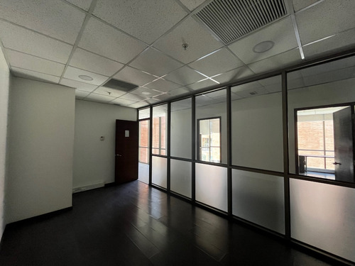 Vista Panorámica 300m2 Ciudad Empresarial Trifásica Privados